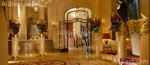 Hotel Plaza Athenee 9